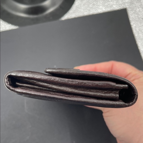2.8.26 Vintage Gucci Black Soft Leather Wallet with Horse-bit Accents - Picture 14 of 15